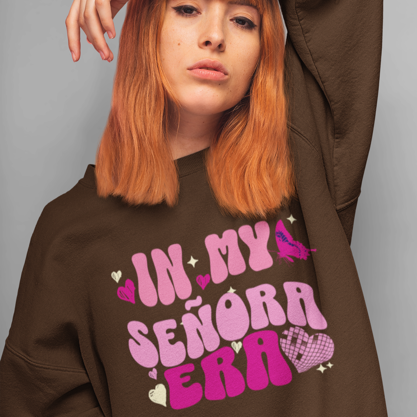In My Señora Era Latina Mom Comfy Crewneck Sweater | Funny Viral Latino | 3 Colors - Latinos 4 The World