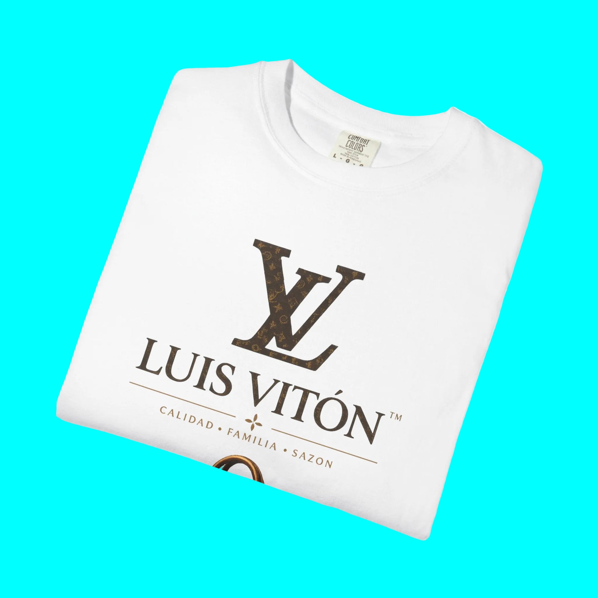 White t-shirt with 'Luis Vitón' logo on a white background