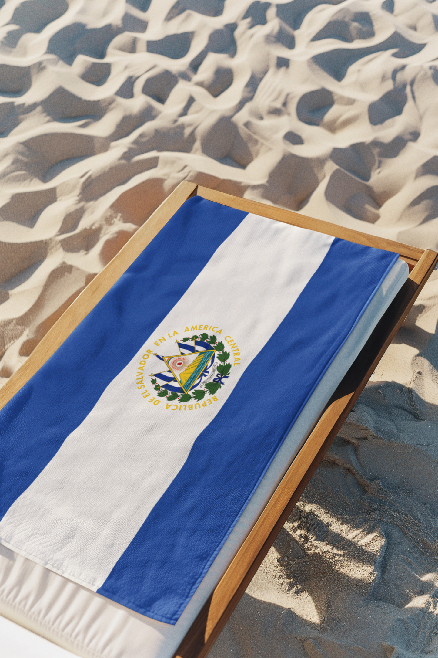 El Salvador Flag Beach Towel | Quality & Long Lasting - 2 Sizes | Salvadorian Pride | Gift for Salvadorians | Púchica Vos